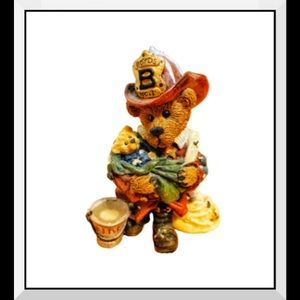 Elliot...the hero. Boyd’s Bears collectible. EUC